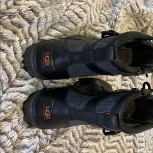UGG w Kesey black boots size 10